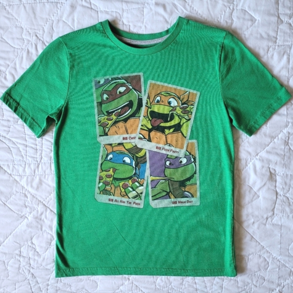 2/$15 🌼 Teenage Mutant Ninja Turtles Photograph Tee